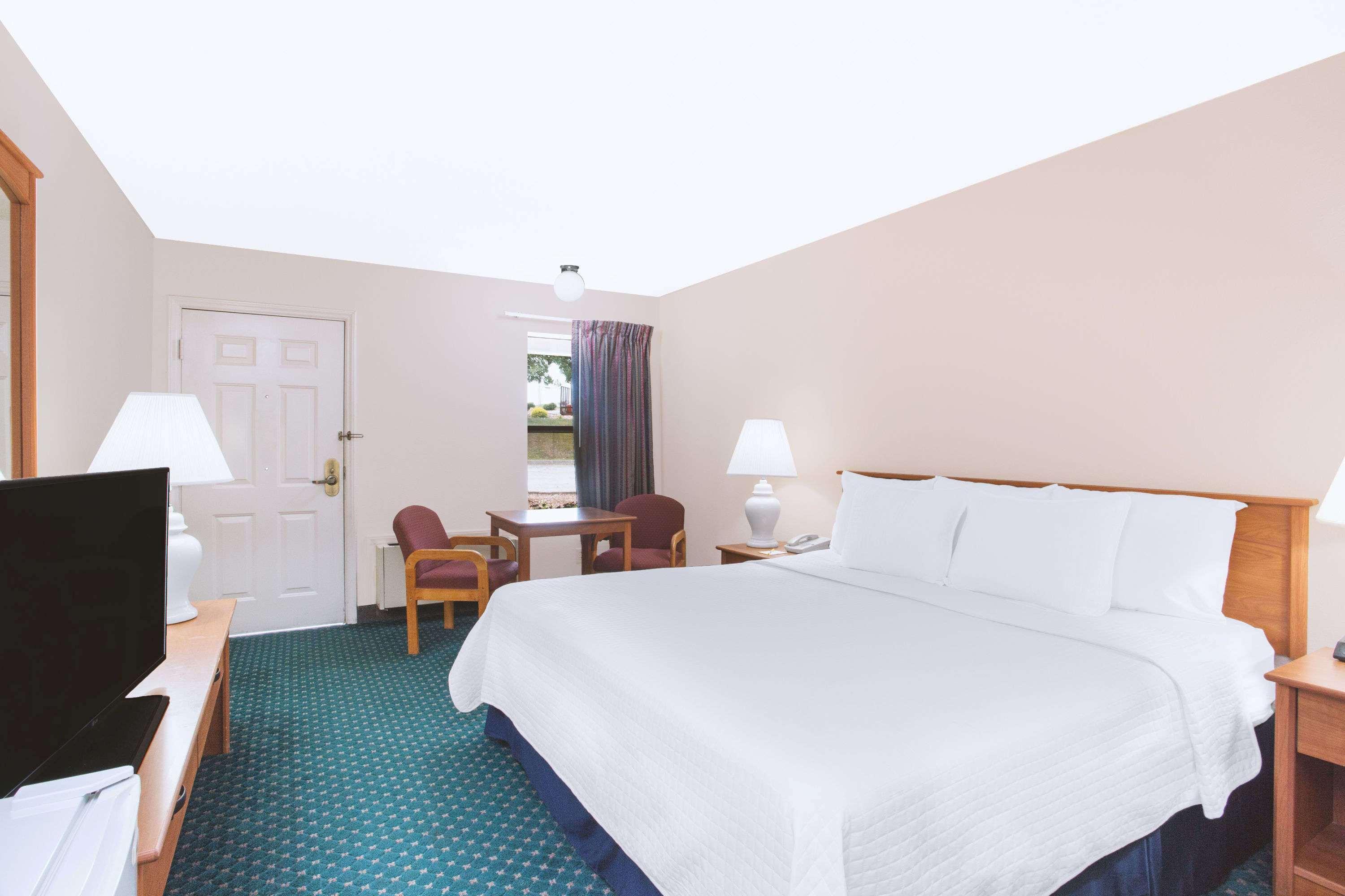 Days Inn By Wyndham Wytheville Eksteriør bilde